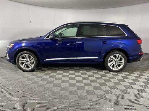 2023 Audi Q7 55 Premium Plus