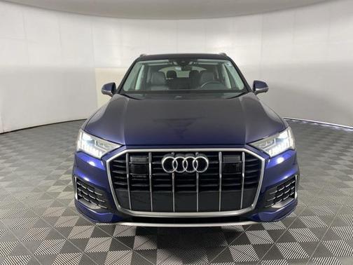 2023 Audi Q7 55 Premium Plus