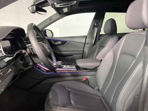 2022 Audi Q8 55 Premium Plus