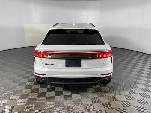 2023 Audi RS Q8 4.0T