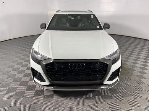 2023 Audi RS Q8 4.0T