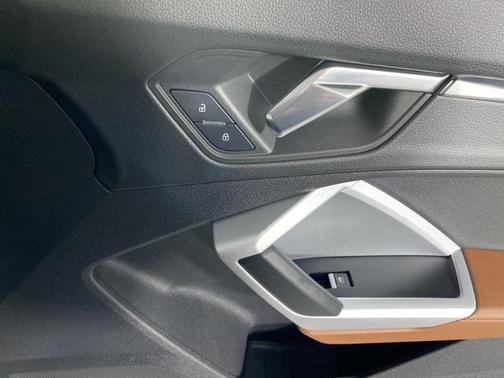 2022 Audi Q3 45 S line Premium