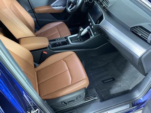 2022 Audi Q3 45 S line Premium