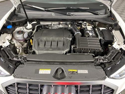 2024 Audi Q3 Premium 45 TFSI S line quattro Tiptronic