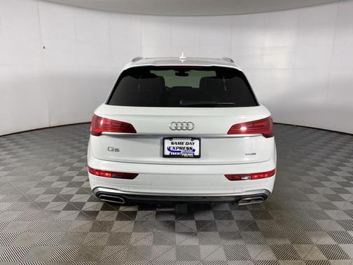 2021 Audi Q5 Prestige 55 TFSI e quattro S tronic