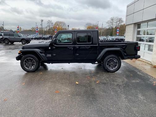 2023 Jeep Gladiator OVERLAND