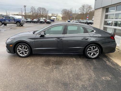 2022 Hyundai SONATA SEL