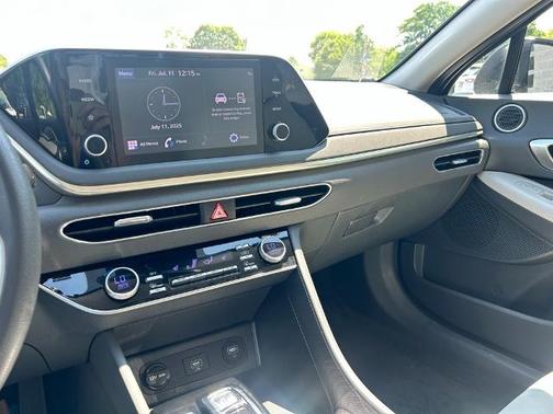 2022 Hyundai SONATA SEL