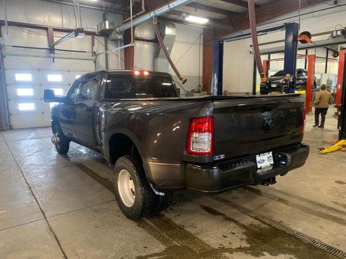 2024 RAM 3500 Tradesman Crew Cab 4x4 8' Box