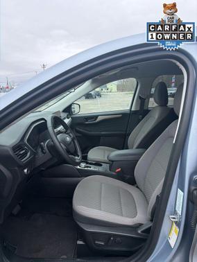 Blue Silver Metallic 2022 Ford Escape SE