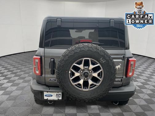 Gray Metallic 2025 Ford Bronco Badlands