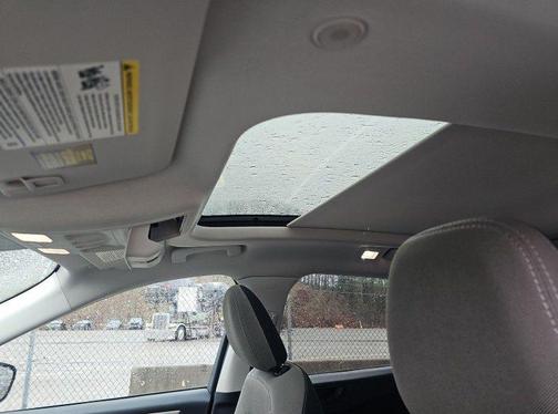 Black Metallic 2022 Ford Escape SE