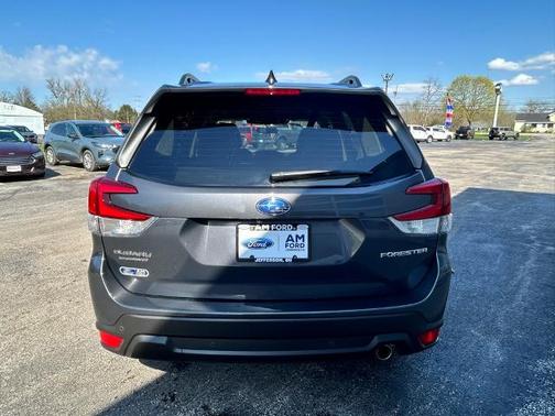 2024 Subaru Forester LIMITED