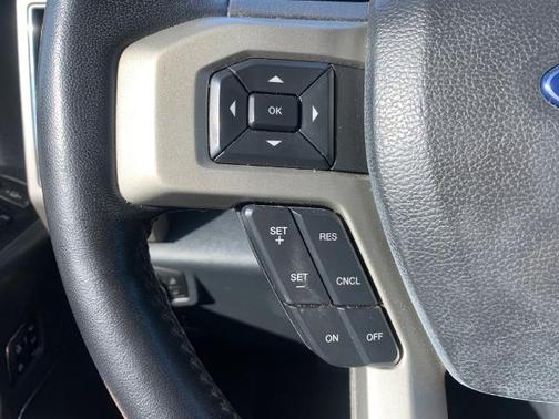 2022 Ford F-350 LARIAT SUPER DUTY