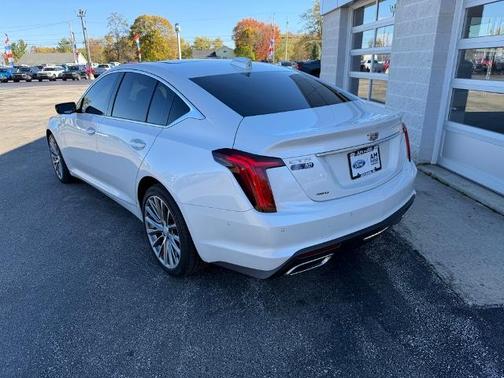 2025 Cadillac CT5 PREMIUM LUXURY