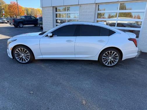 2025 Cadillac CT5 PREMIUM LUXURY