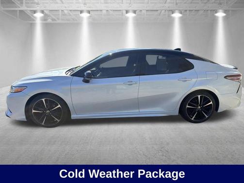Midnight Black Metallic 2020 Toyota Camry XSE