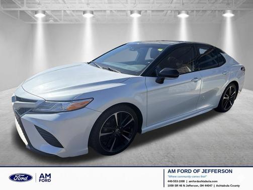 Midnight Black Metallic 2020 Toyota Camry XSE
