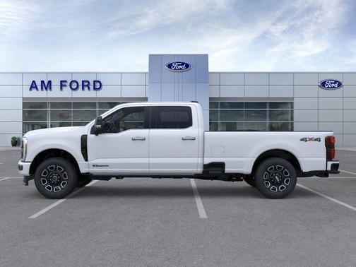 Star White Metallic Tri-Coat 2026 Ford F-350 Platinum