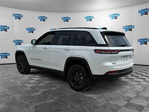 2025 Jeep Grand Cherokee Altitude