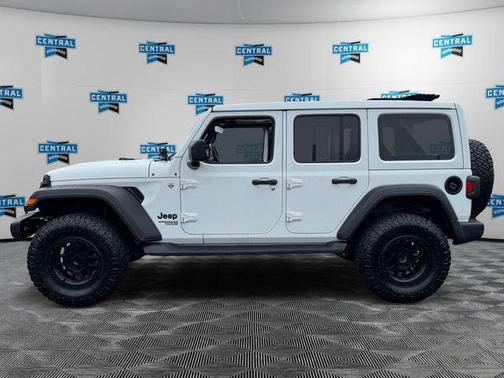 Bright White Clearcoat 2021 Jeep Wrangler Unlimited Sport