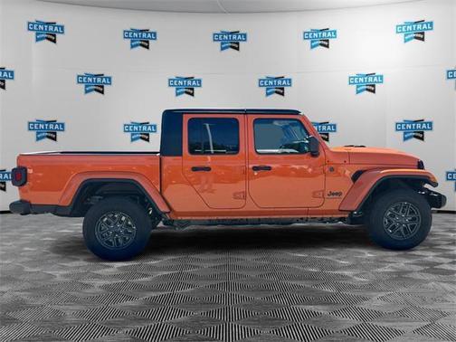 2025 Jeep Gladiator Sport S