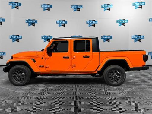 2025 Jeep Gladiator Sport S