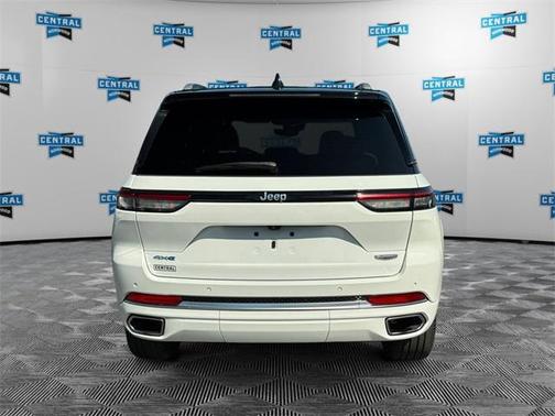 2022 Jeep Grand Cherokee 4xe Summit