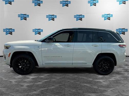 2022 Jeep Grand Cherokee 4xe Summit