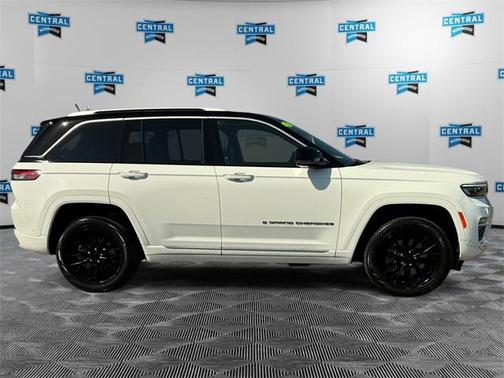 2022 Jeep Grand Cherokee 4xe Summit