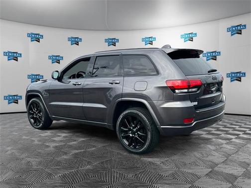 2017 Jeep Grand Cherokee Altitude