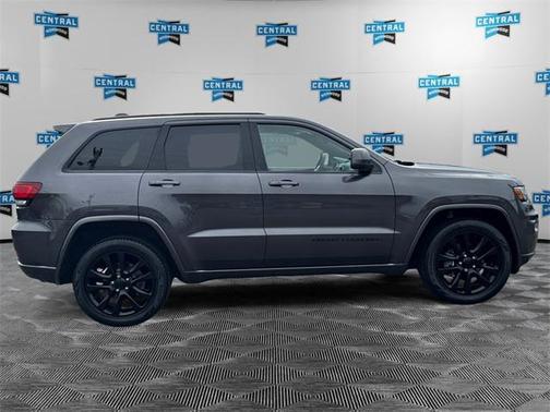 2017 Jeep Grand Cherokee Altitude