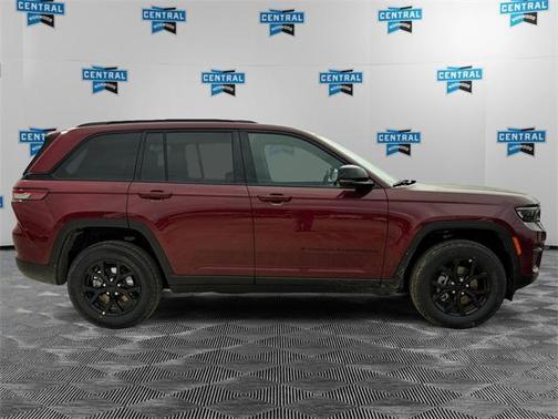 2025 Jeep Grand Cherokee Altitude