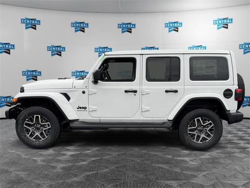 2026 Jeep Wrangler 4-Door Sahara 4x4