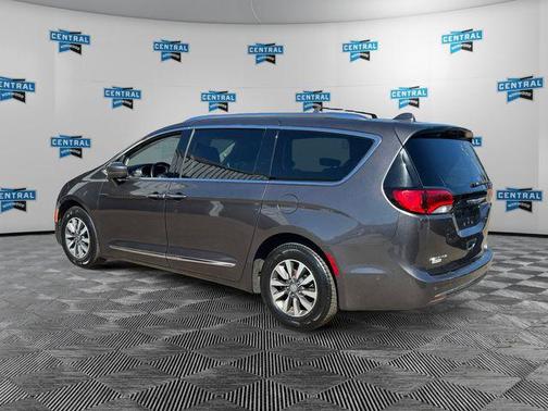 2020 Chrysler Pacifica Touring-L Plus