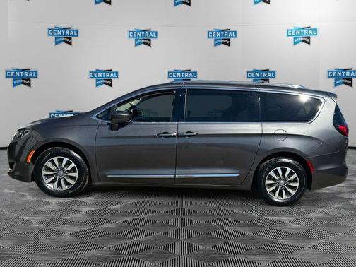 2020 Chrysler Pacifica Touring-L Plus