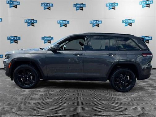 2023 Jeep Grand Cherokee Altitude