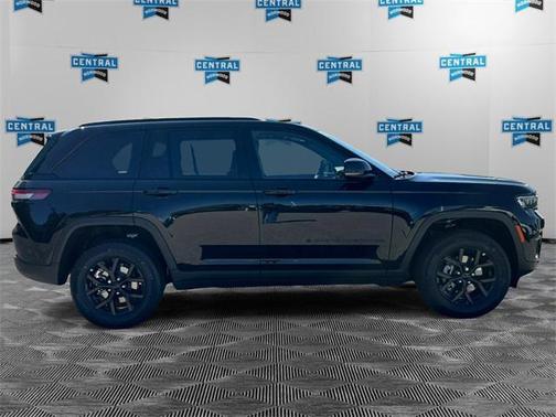 2025 Jeep Grand Cherokee Altitude