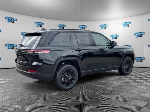 2025 Jeep Grand Cherokee Altitude