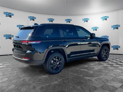 2025 Jeep Grand Cherokee Altitude