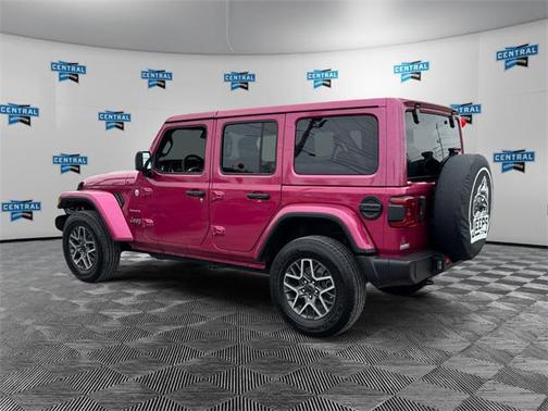 2024 Jeep Wrangler 4-Door Sahara 4x4