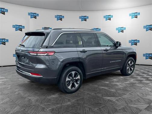 2022 Jeep Grand Cherokee 4xe Base