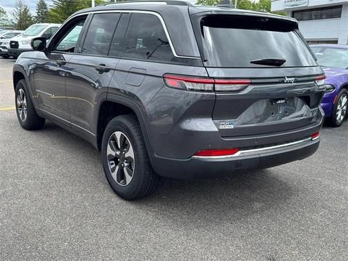 2022 Jeep Grand Cherokee 4xe Base