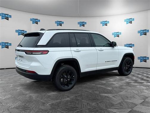 2025 Jeep Grand Cherokee Altitude