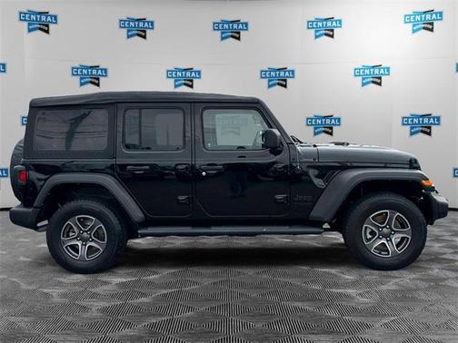 2022 Jeep Wrangler Unlimited Sport