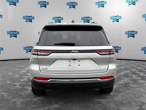 2023 Jeep Grand Cherokee 4xe Base