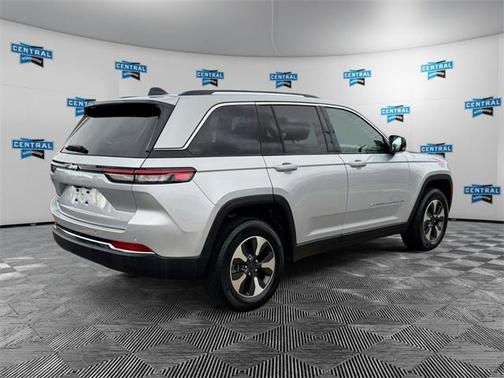 2023 Jeep Grand Cherokee 4xe Base