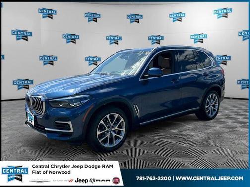 Phytonic Blue Metallic 2022 BMW X5 xDrive40i