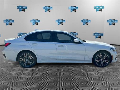 2022 BMW 330 xDrive