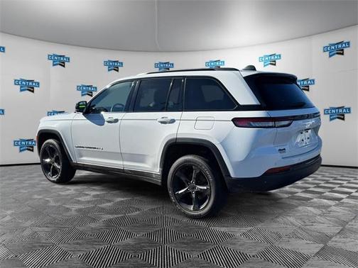 2023 Jeep Grand Cherokee Altitude